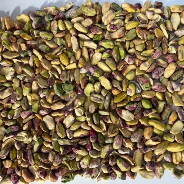 مغز پسته لپه
